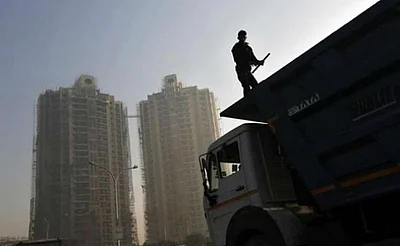 जेपी इंफ्राटेक और अन्य के खिलाफ ED ने की छापेमारी; 12,000 करोड़ रुपये के फ्रॉड की जांच