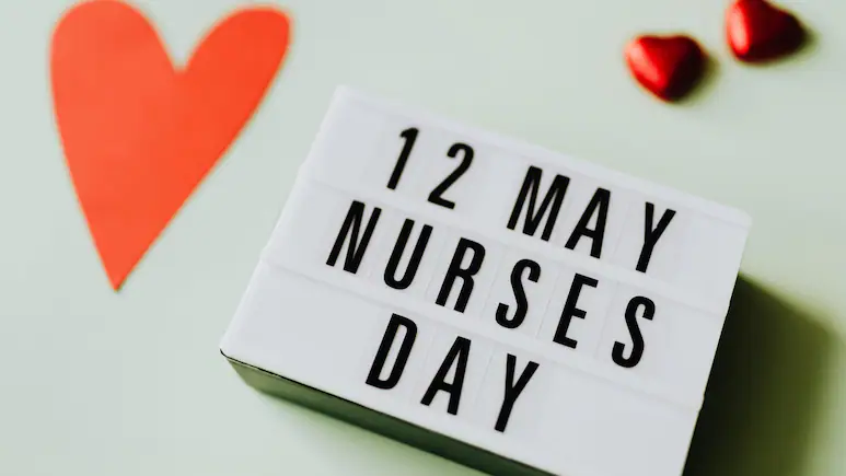 International Nurses Day 2025: आज है अंतरराष्ट्रीय नर्स दिवस, जानिए इस दिन का महत्व और इस साल की थीम 