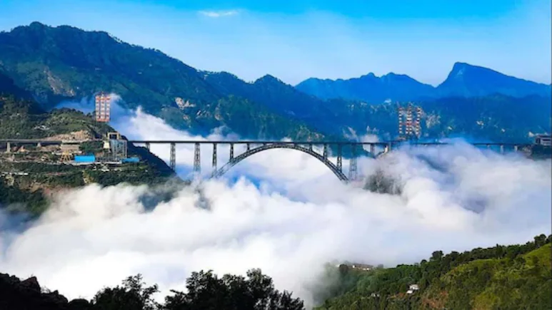 Chenab Bridge देखने जाएं तो जरूर घूमें आसपास की ये 5 खूबसूरत जगह, देखते ही कहेंगे यह तो ‘धरती पर स्वर्ग’