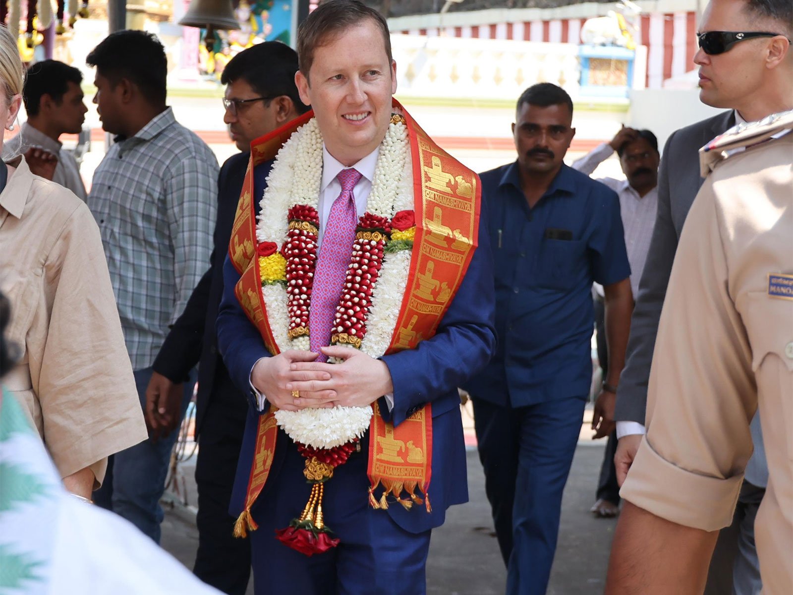 US Ambassador to India Sergio Gor to the famous 16th-century Gavi Gangadhareshwara Temple