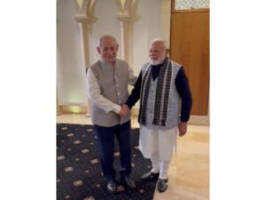 Israeli PM Netanyahu wearing tradition Indian attire