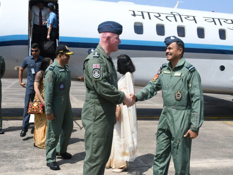 Air Chief Marshal Sir Harv Smyth, Chief of the Air Staff, RAF (UK) received by Air Marshal B Manikantan, AOC-in-C, Central Air Command, Gwalior