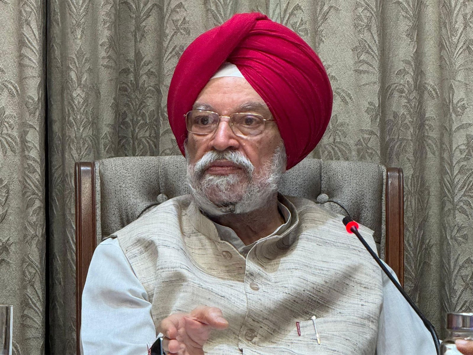Union Minister Hardeep Singh Puri