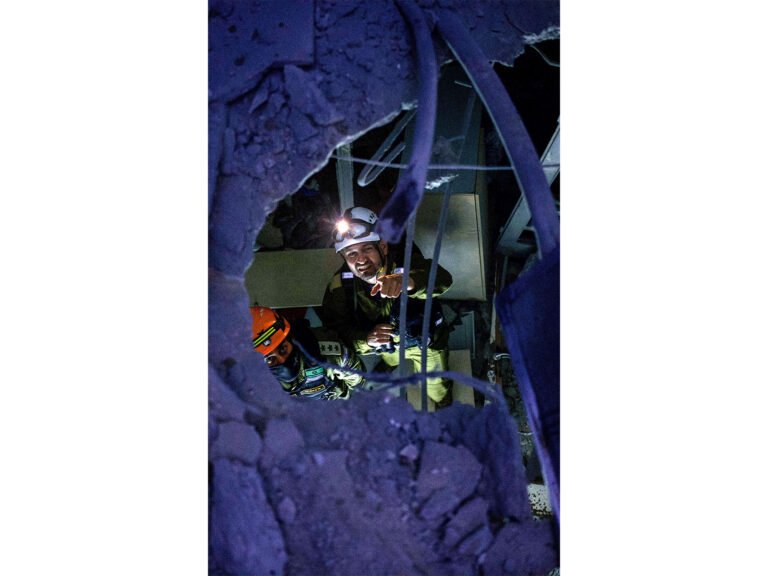 several injured after Iran's missile hits central Israel