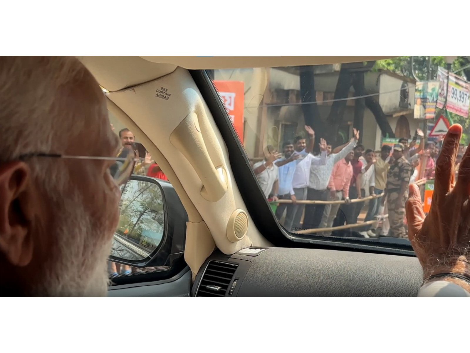 PM Modi holds massive roadshow in Asansol