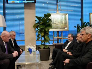 Senior officials from Iran and Russia hold a high-level meeting in St Petersburg