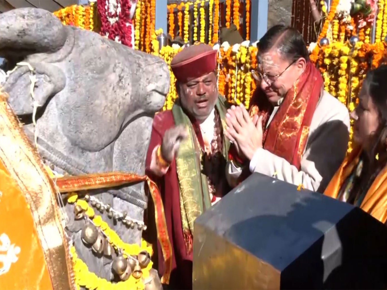 CM Pushkar Singh Dhami Offers Prayers as Temple Doors Open
