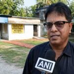 West Bengal re-polling Diamond Harbour voters at polling booth
