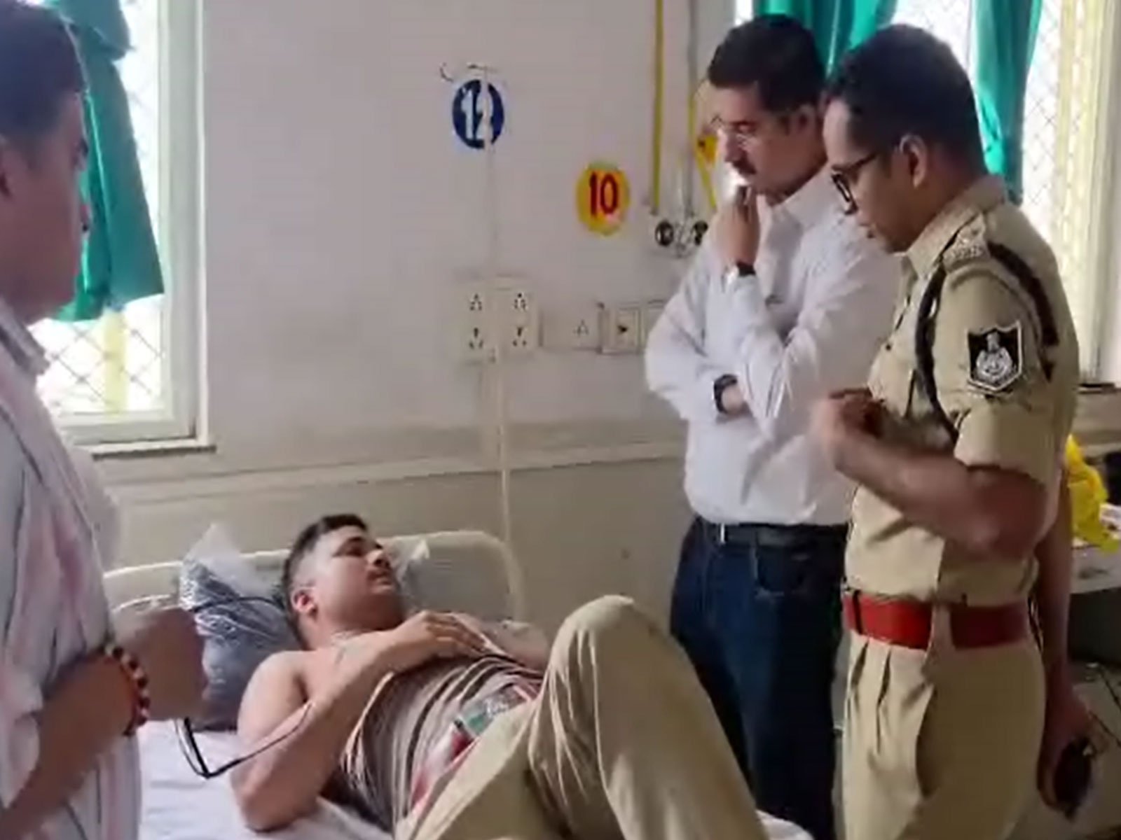 Khandwa forest officials attack encroachment case