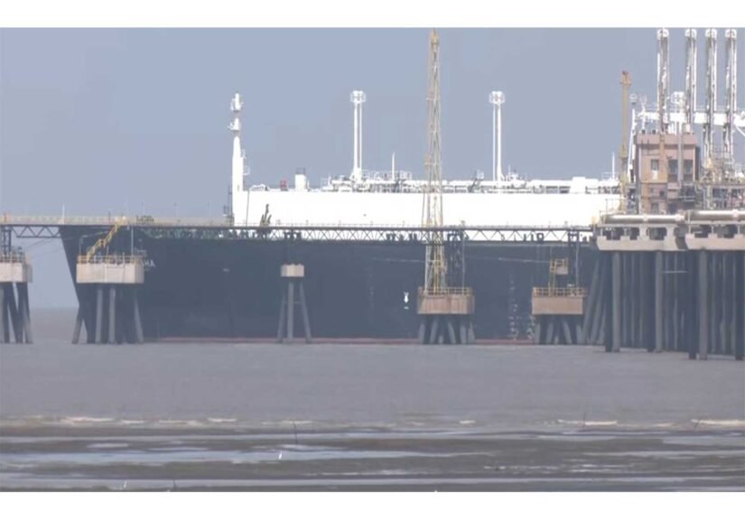 LNG Carrier Disha