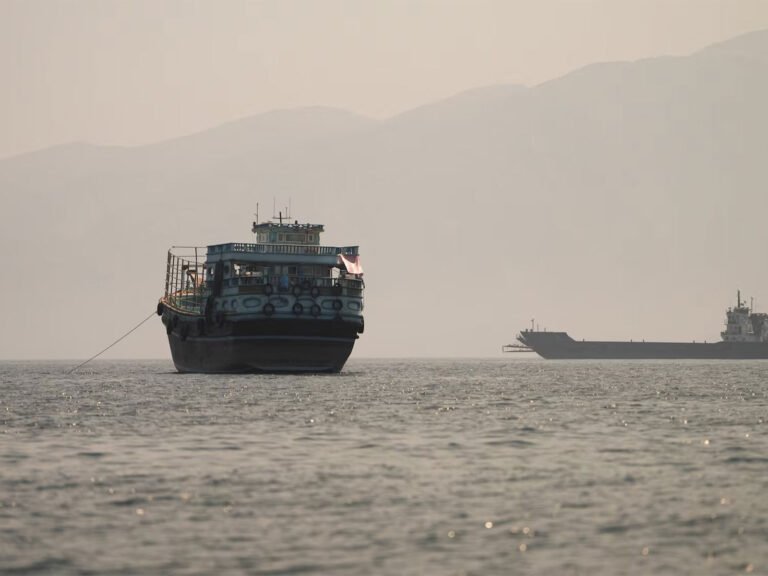Iran, Oman Push Ahead with Strait of Hormuz Transit Fees Plan Despite US Opposition Strait of Hormuz Transit Fees