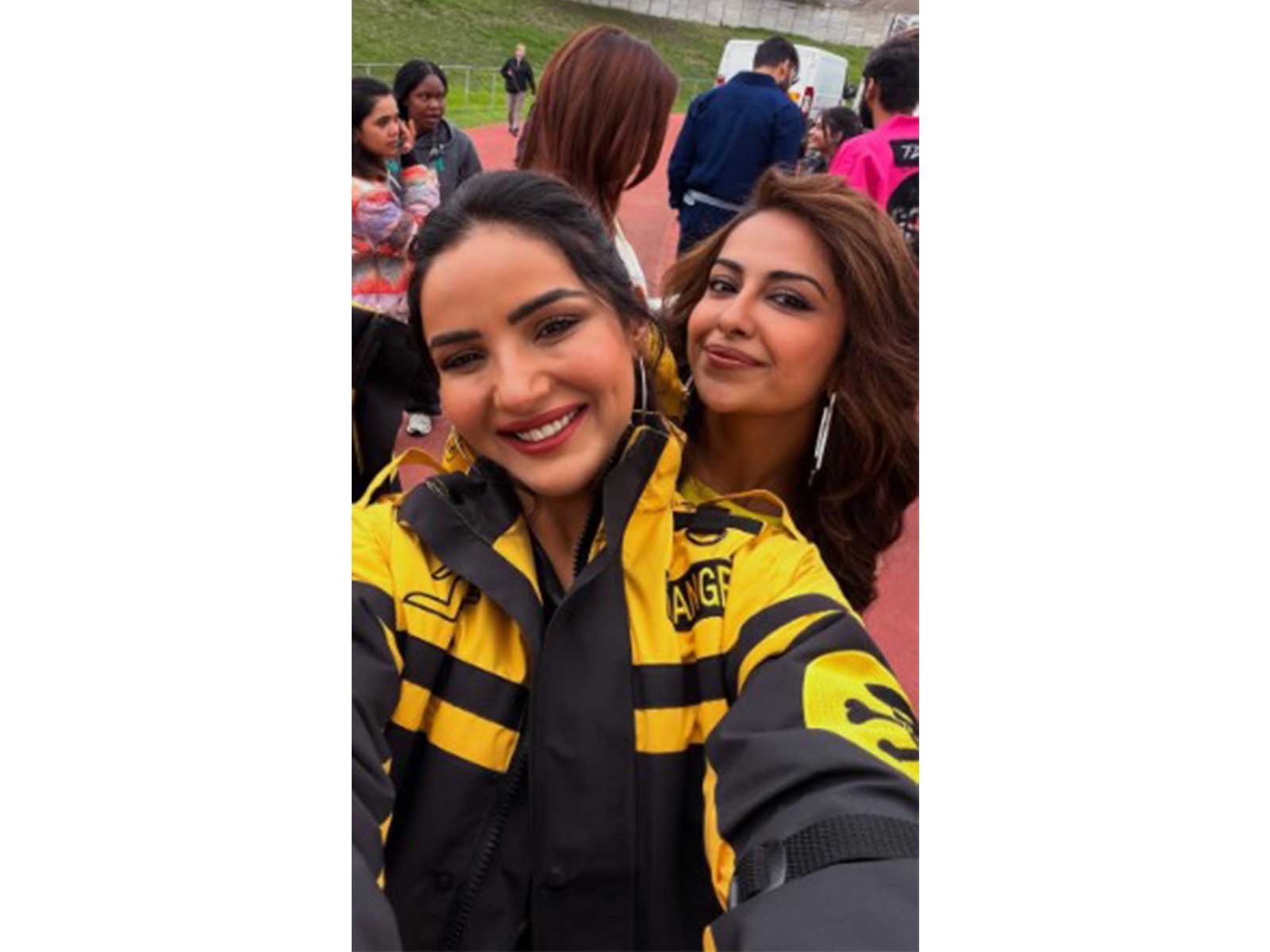Avika Gor and Jasmin Bhasin