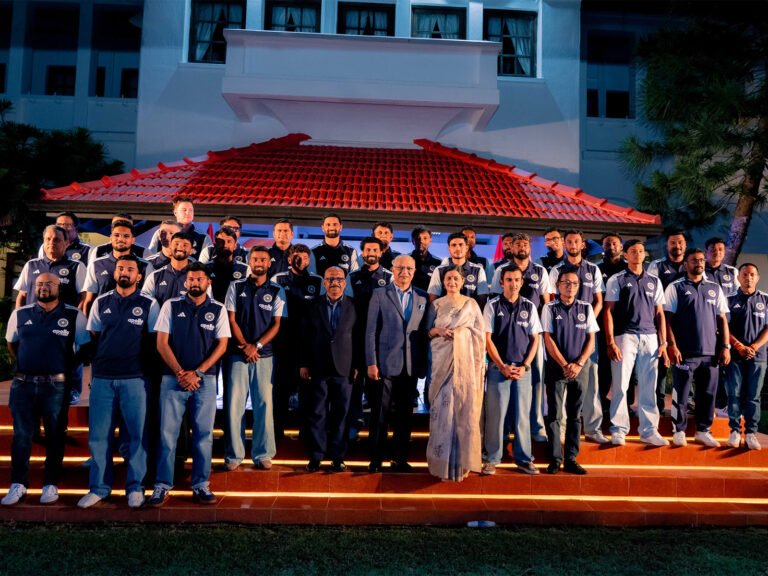 India vs Sri Lanka Test Series: Team India Receives Special Welcome in Colombo Ahead of Second Test India vs Sri Lanka Test Series